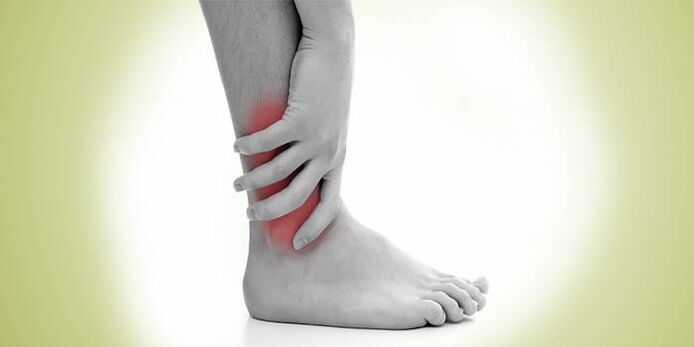 Dolor de pierna con osteoartritis del tobillo. 